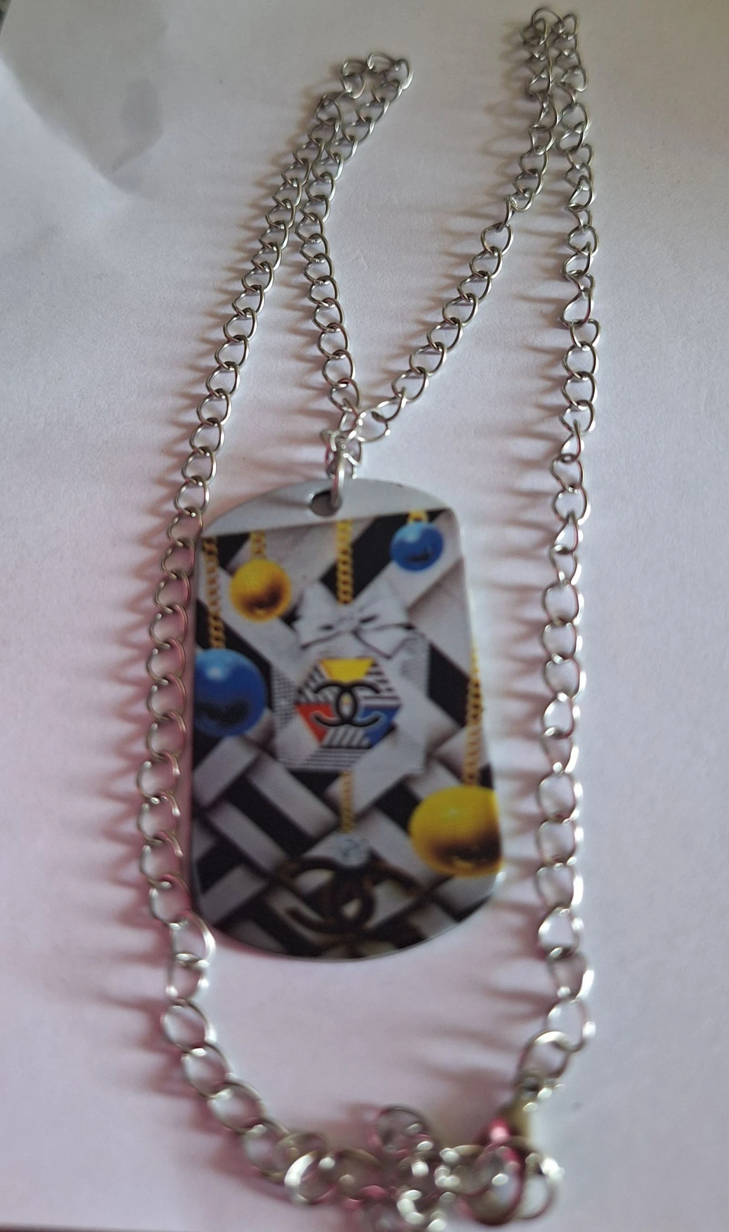 Cadena larga y placa de colores – photo 2